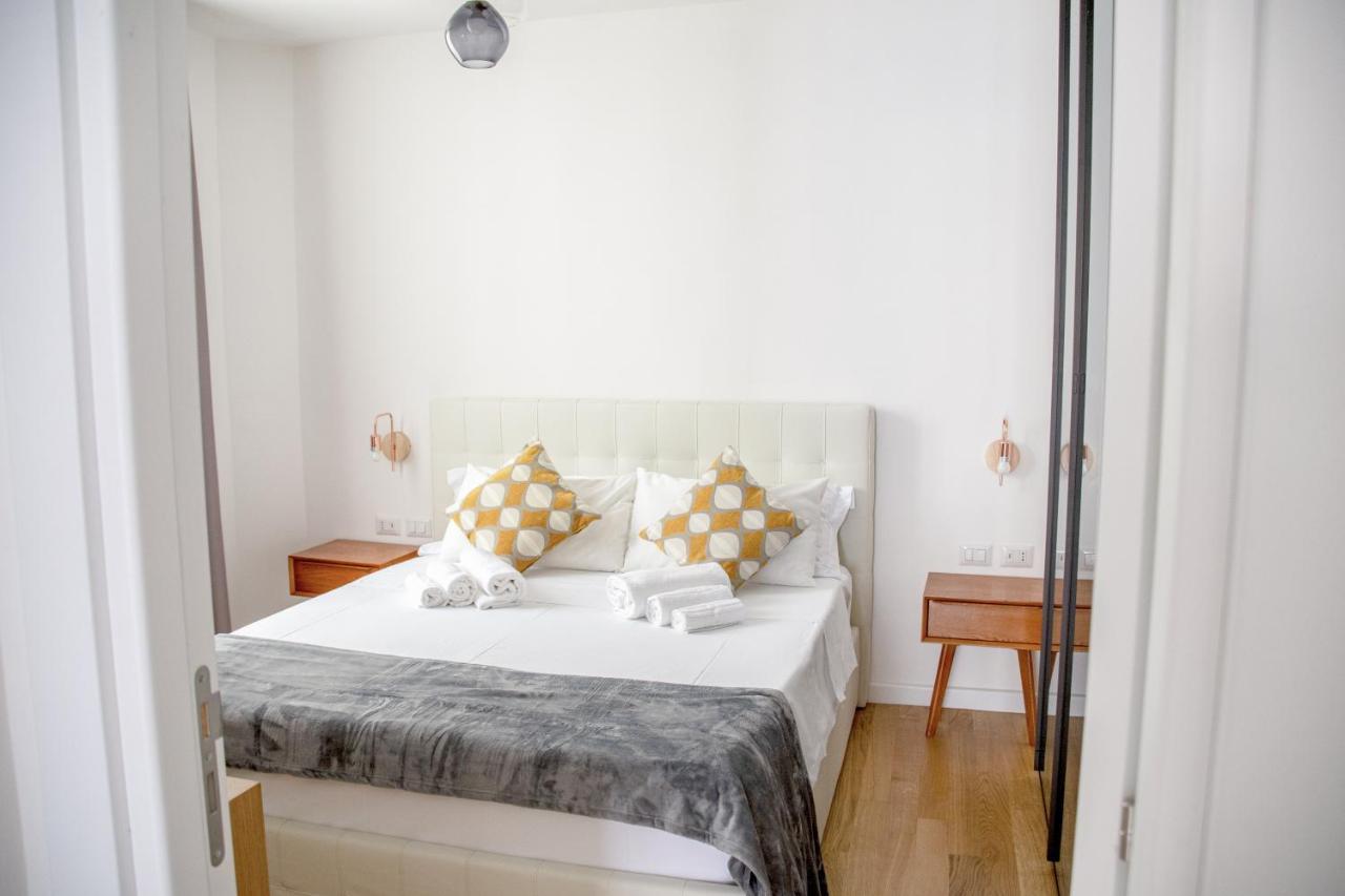 Castalia Apartments & Rooms Duomo 陶尔米纳 外观 照片