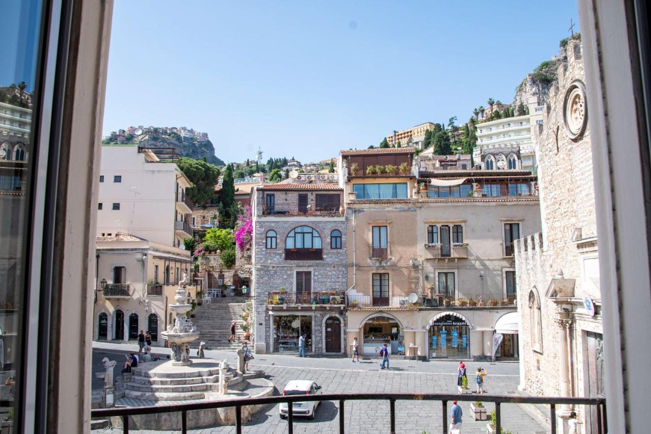 Castalia Apartments & Rooms Duomo 陶尔米纳 外观 照片