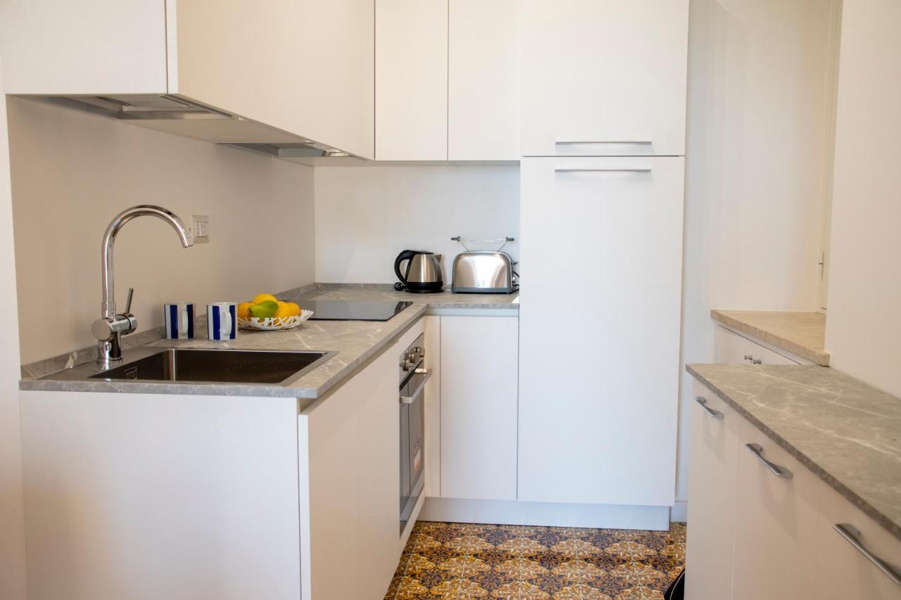 Castalia Apartments & Rooms Duomo 陶尔米纳 外观 照片
