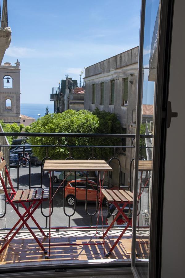 Castalia Apartments & Rooms Duomo 陶尔米纳 外观 照片