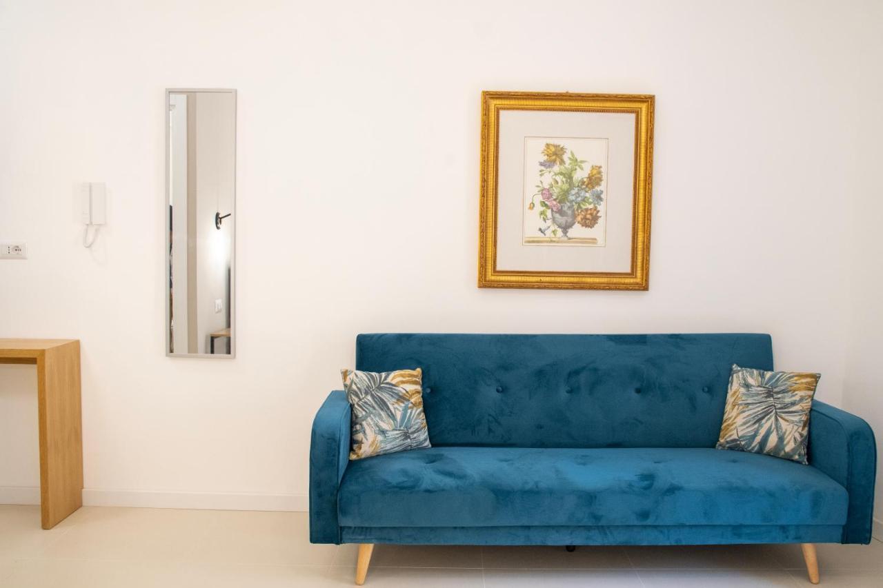 Castalia Apartments & Rooms Duomo 陶尔米纳 外观 照片