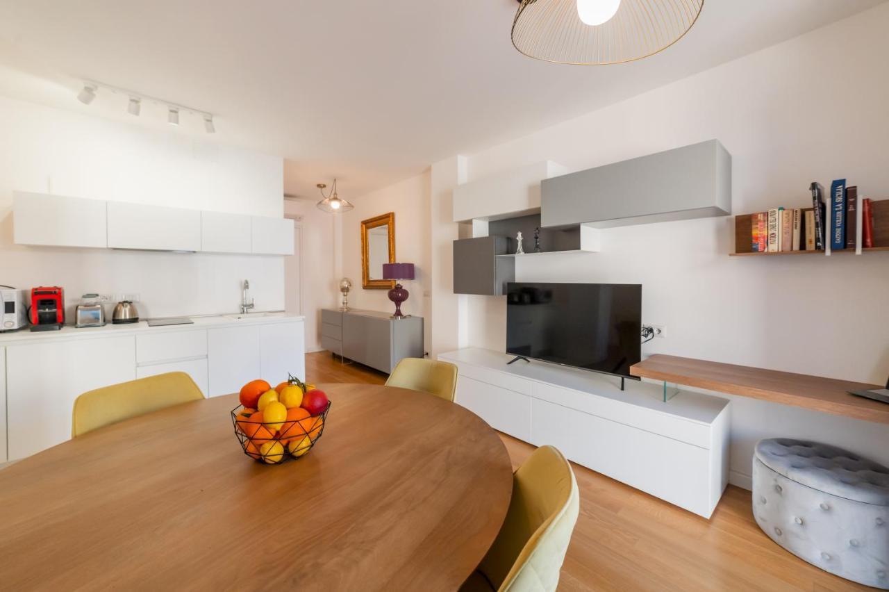 Castalia Apartments & Rooms Duomo 陶尔米纳 外观 照片