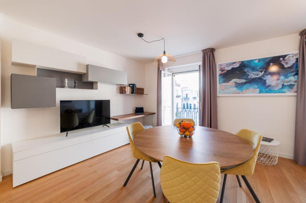 Castalia Apartments & Rooms Duomo 陶尔米纳 外观 照片