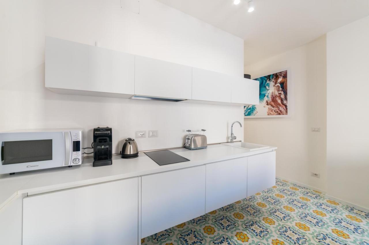 Castalia Apartments & Rooms Duomo 陶尔米纳 外观 照片