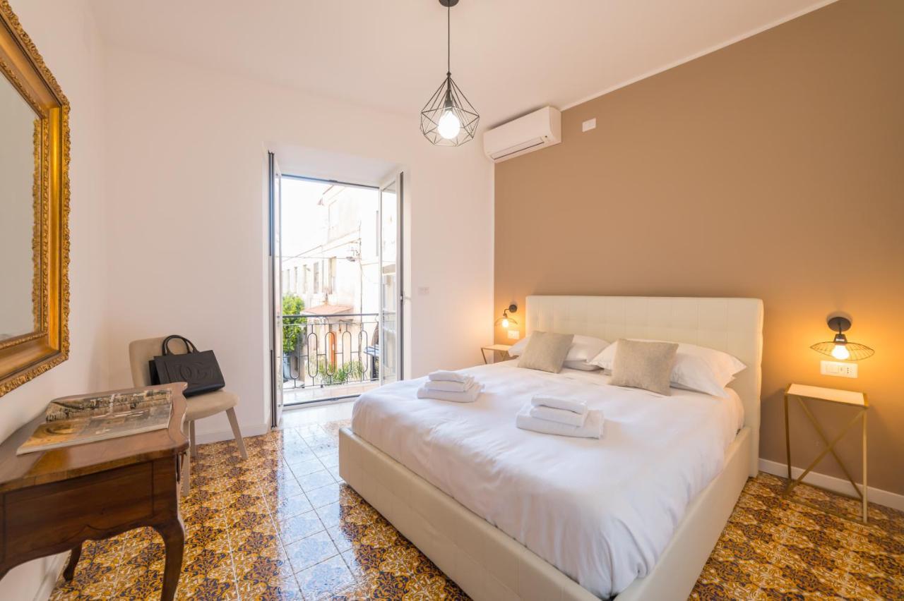 Castalia Apartments & Rooms Duomo 陶尔米纳 外观 照片
