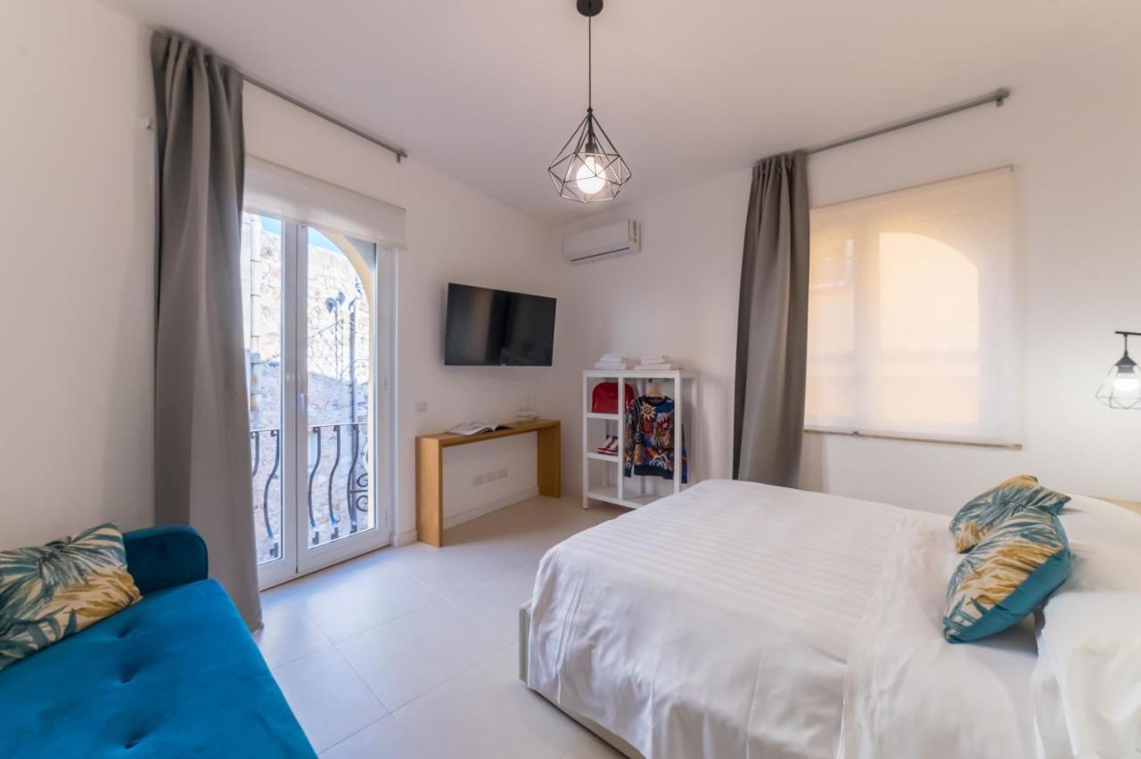 Castalia Apartments & Rooms Duomo 陶尔米纳 外观 照片
