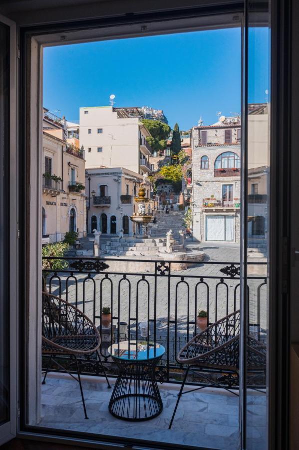 Castalia Apartments & Rooms Duomo 陶尔米纳 外观 照片